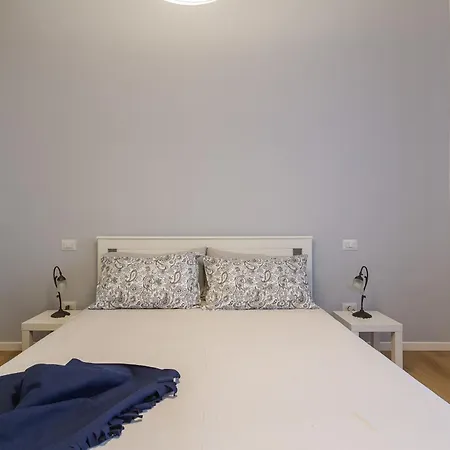 Petershouse Bari