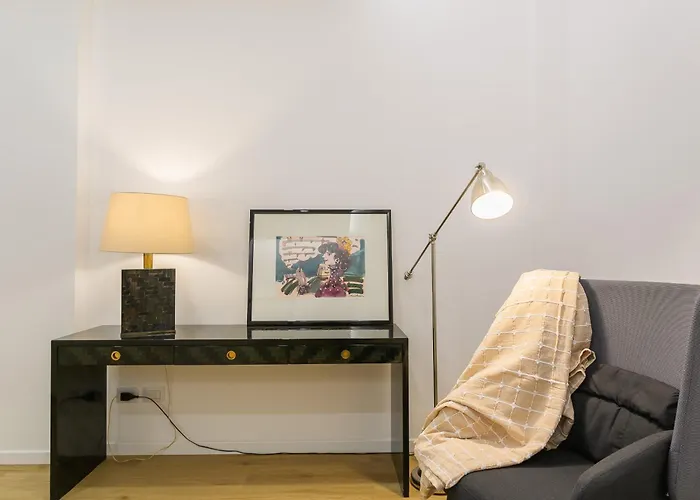 Petershouse Apartment