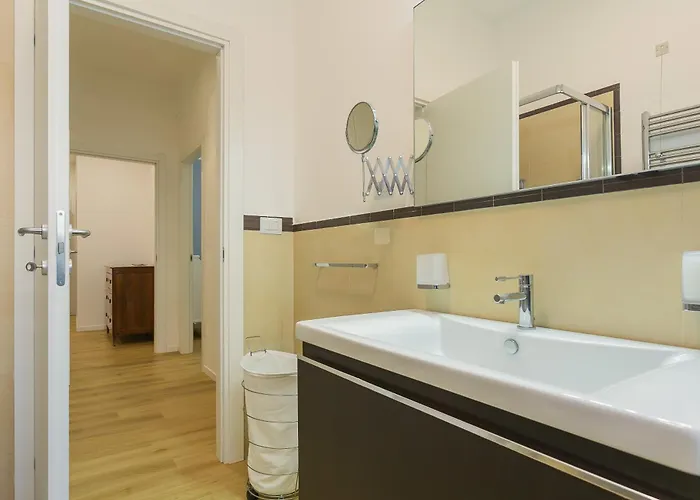 Petershouse * باري